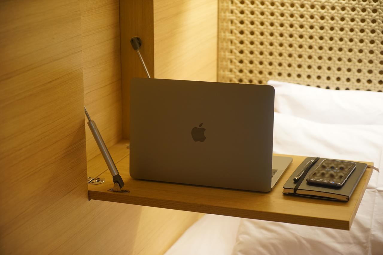 Borough Capsule Hostel Bali Legian Dış mekan fotoğraf