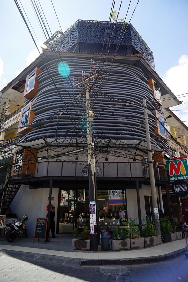 Borough Capsule Hostel Bali Legian Dış mekan fotoğraf