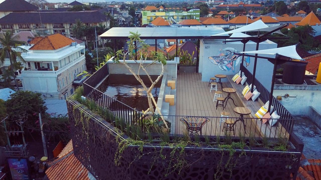 Borough Capsule Hostel Bali Legian Dış mekan fotoğraf