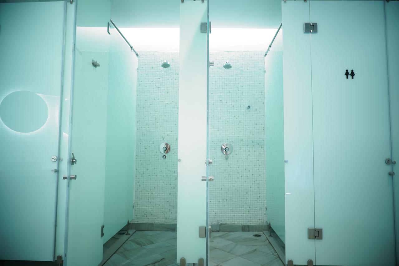 Borough Capsule Hostel Bali Legian Dış mekan fotoğraf