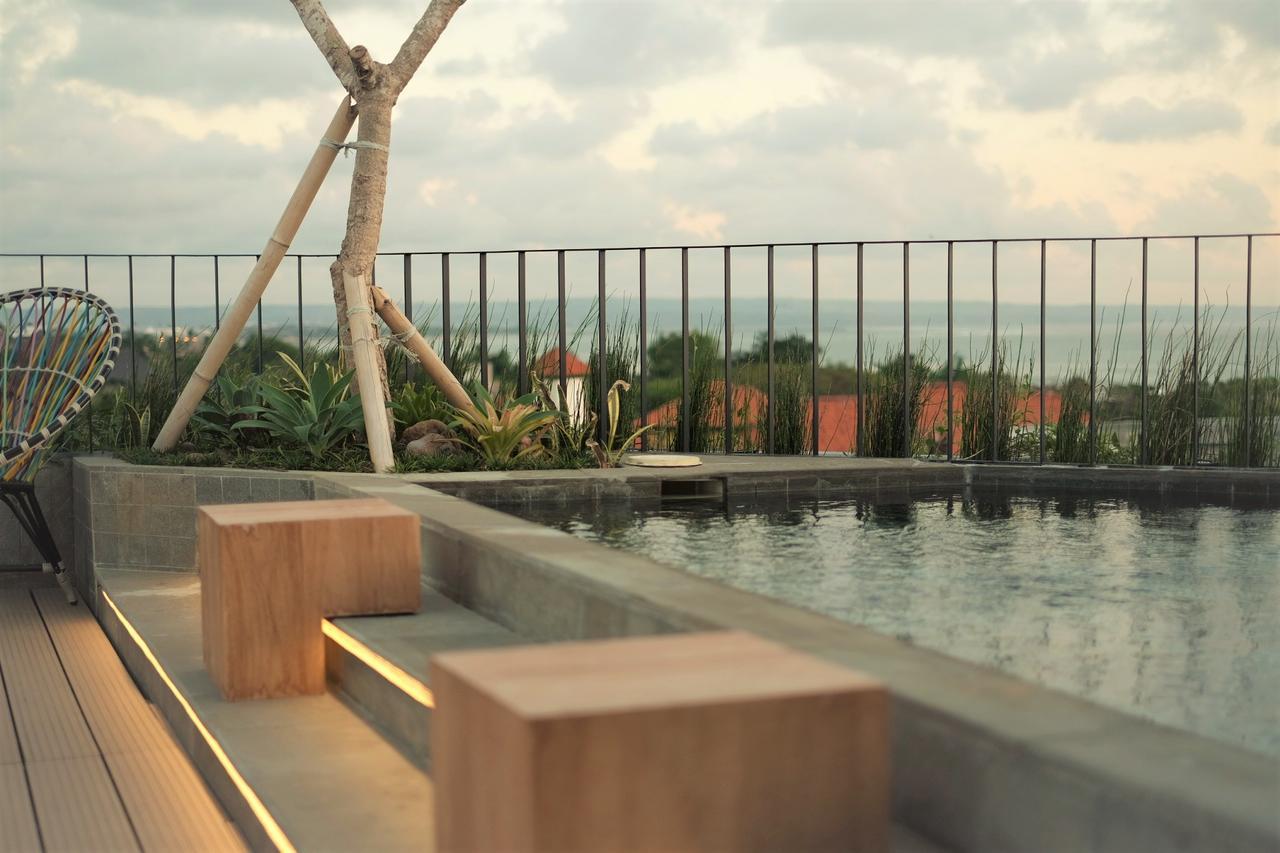 Borough Capsule Hostel Bali Legian Dış mekan fotoğraf