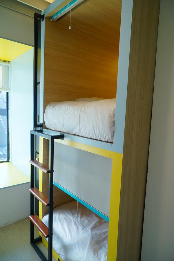 Borough Capsule Hostel Bali Legian Dış mekan fotoğraf